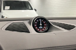 musta Porsche Macan 2026 kuva 13.