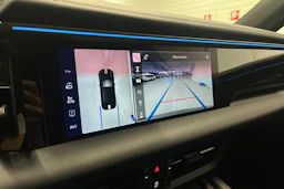 musta Porsche Macan 2026 kuva 14.