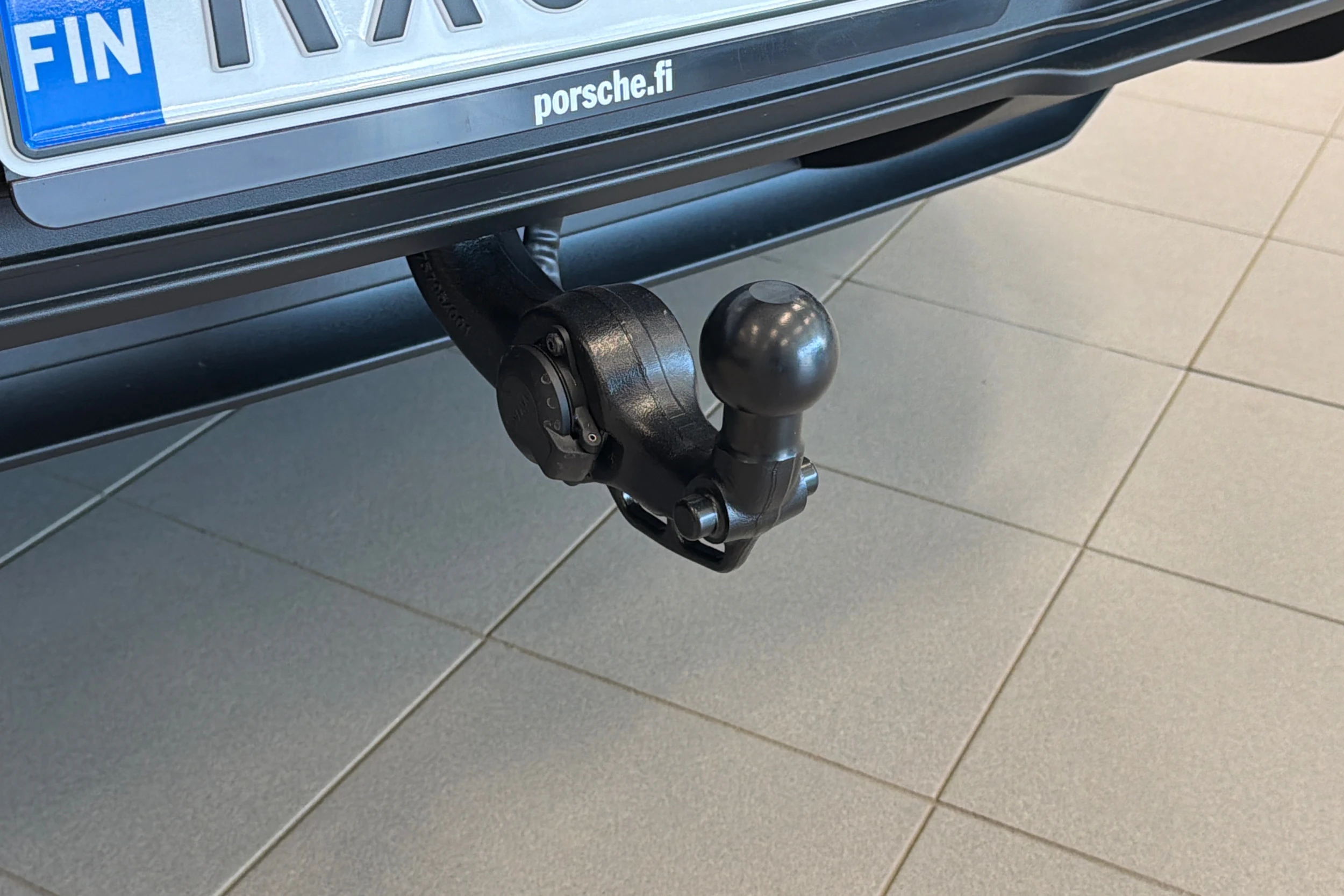 harmaa Porsche Macan 2026 kuva 12.