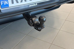harmaa Porsche Macan 2026 kuva 12.
