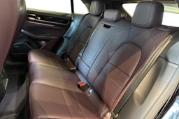 met. musta Porsche Macan 2026 kuva 8.