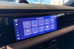 met. musta Porsche Macan 2026 kuva 23.