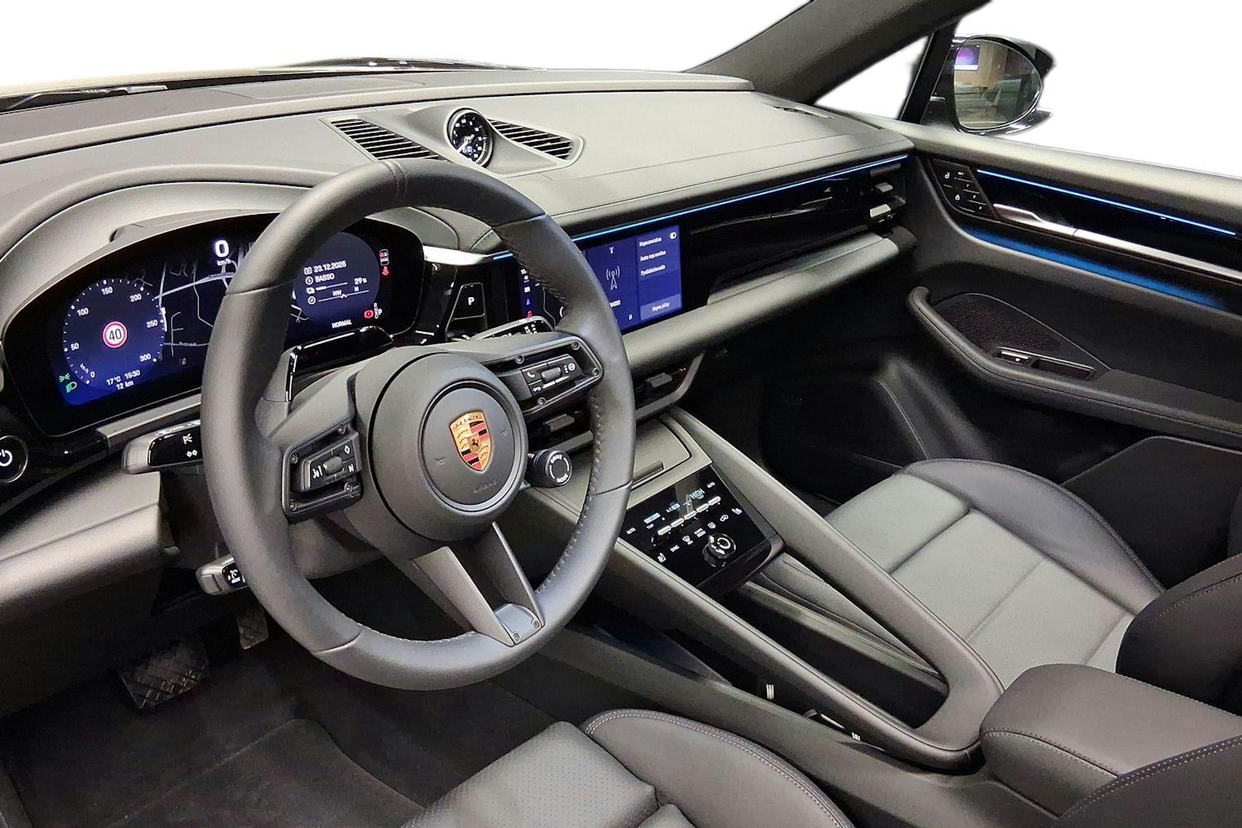 musta Porsche Macan 2026 kuva 6.