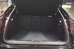 musta Porsche Macan 2026 kuva 19.