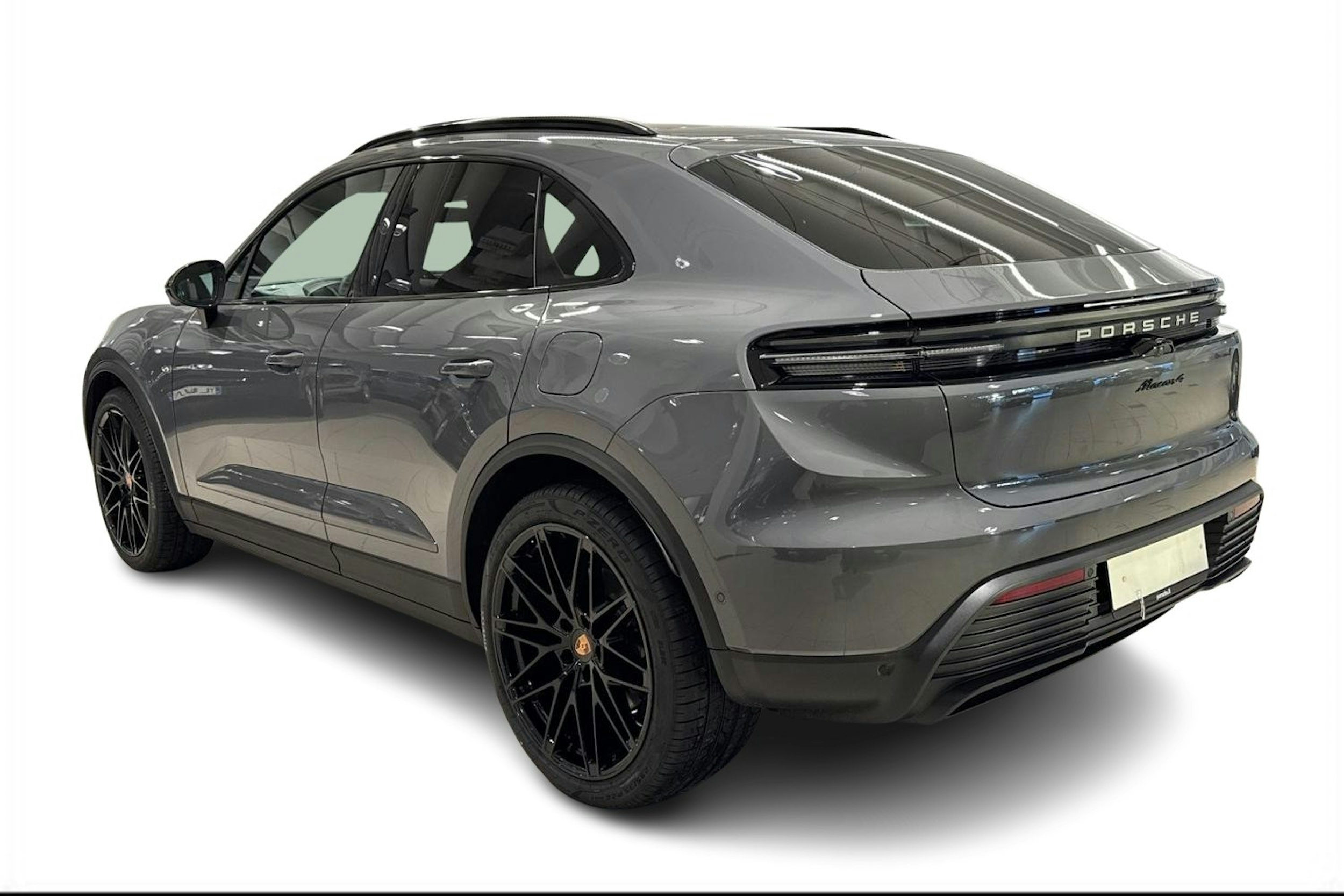harmaa Porsche Macan 2026 kuva 2.