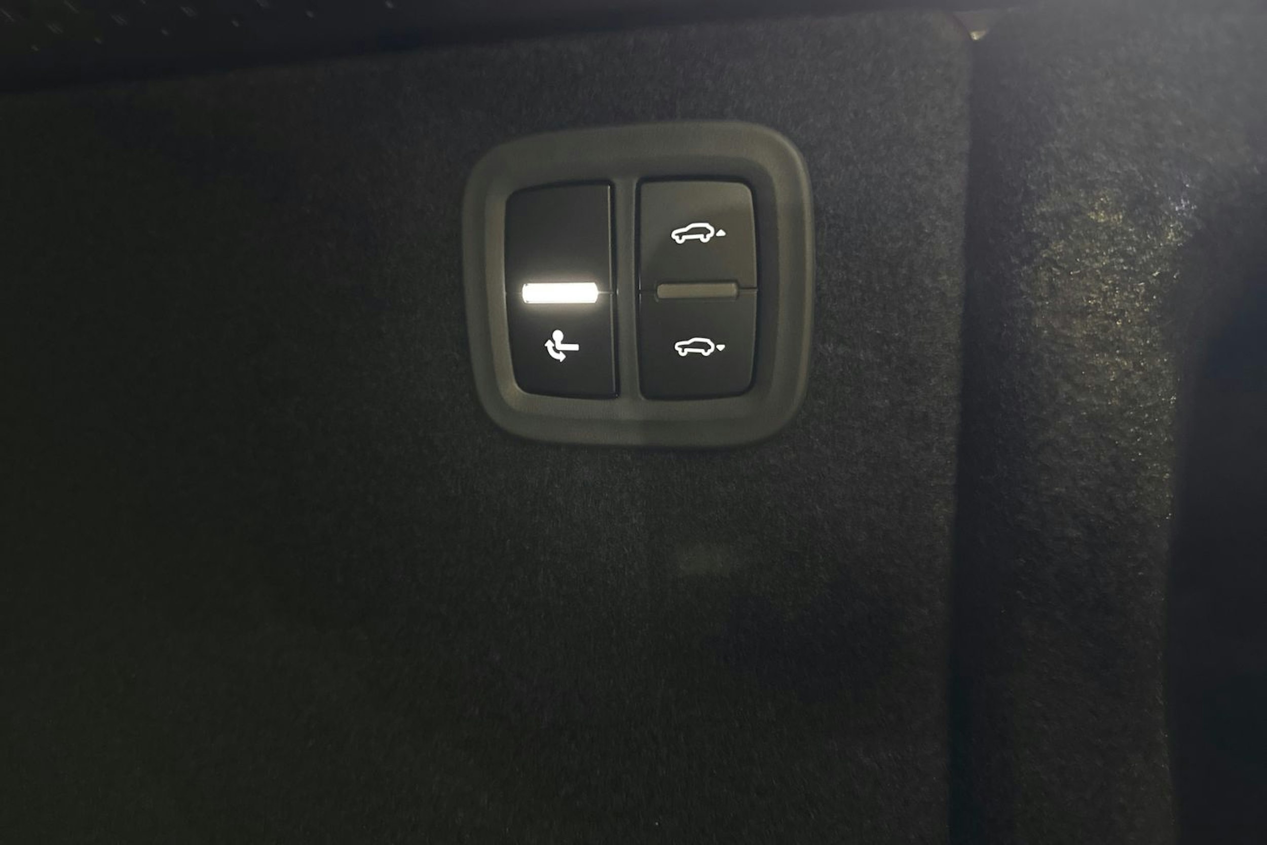 harmaa Porsche Macan 2026 kuva 12.