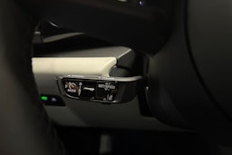 harmaa Porsche Macan 2026 kuva 17.