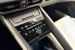 harmaa Porsche Macan 2026 kuva 20.