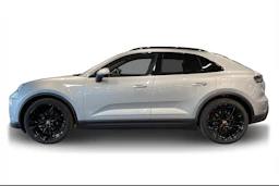 harmaa Porsche Macan 2026 kuva 5.