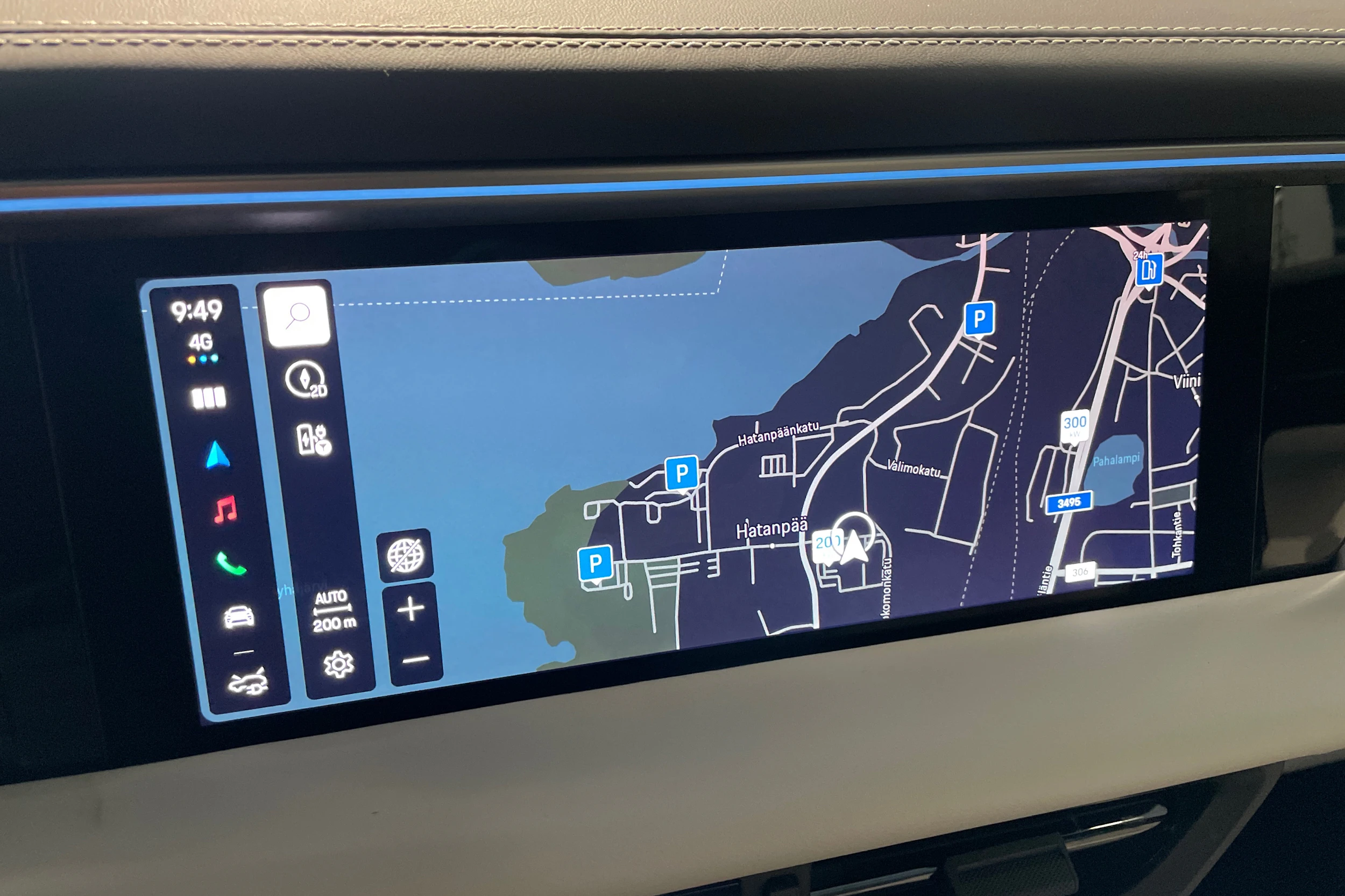 harmaa Porsche Macan 2026 kuva 11.