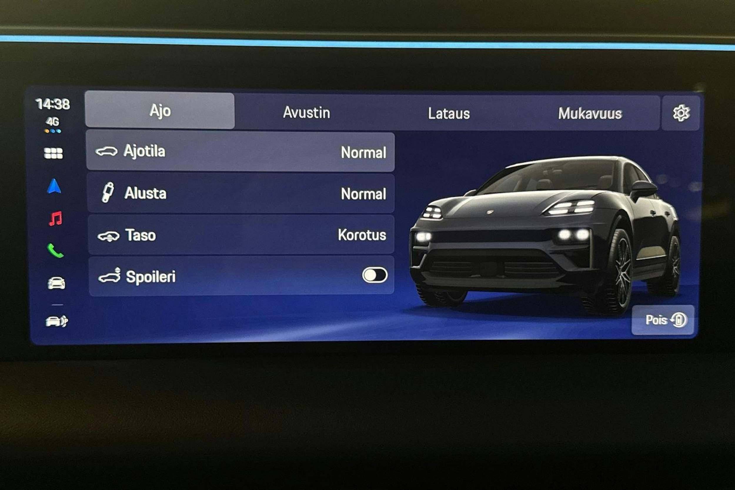 met. musta Porsche Macan 2026 kuva 17.