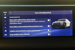 met. musta Porsche Macan 2026 kuva 22.