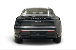 harmaa Porsche Macan 2026 kuva 3.