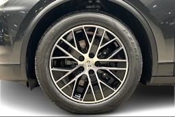 harmaa Porsche Macan 2026 kuva 9.