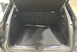 harmaa Porsche Macan 2026 kuva 27.