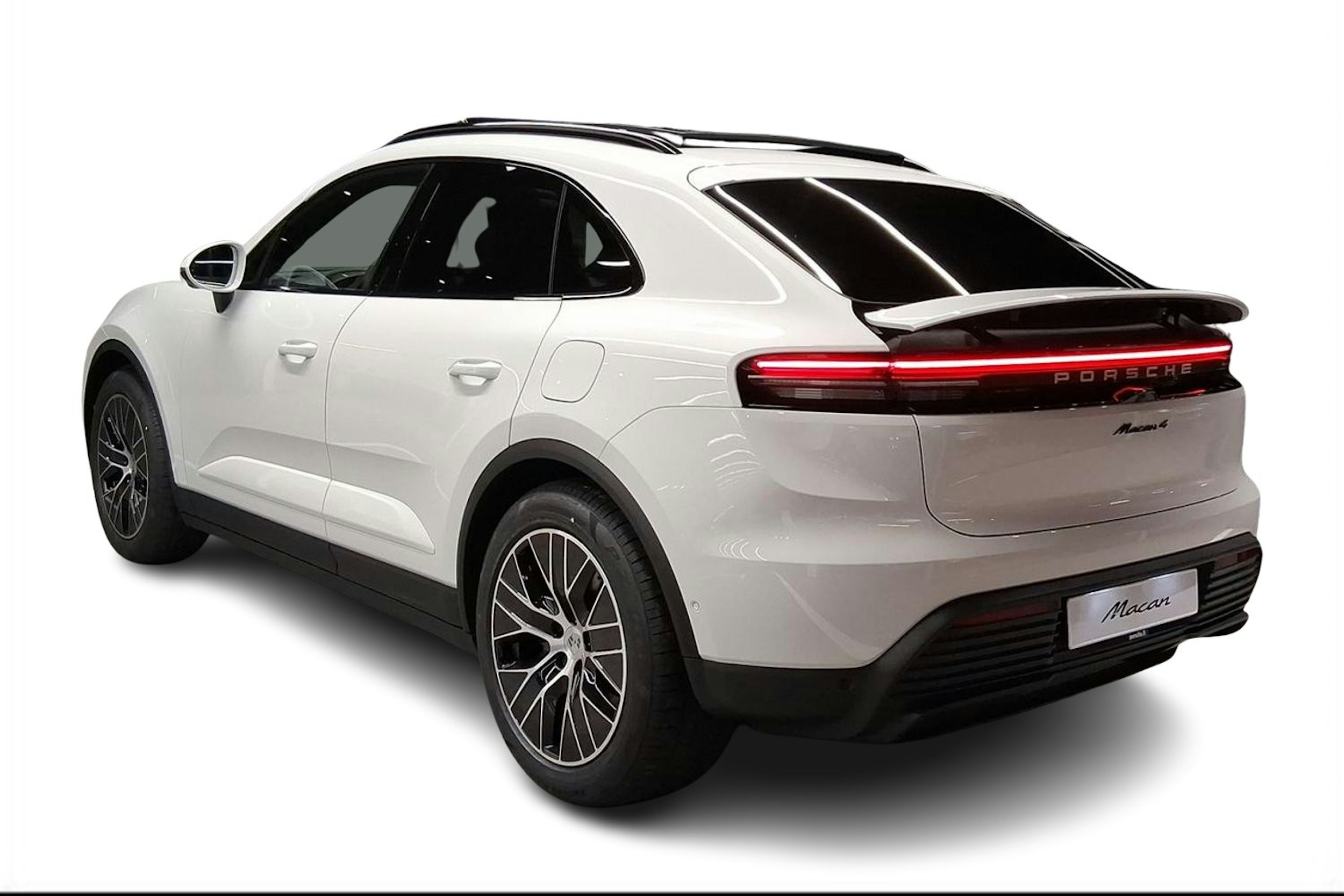 valkoinen Porsche Macan 2026 kuva 2.