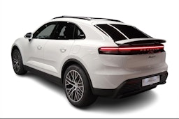 valkoinen Porsche Macan 2026 kuva 2.