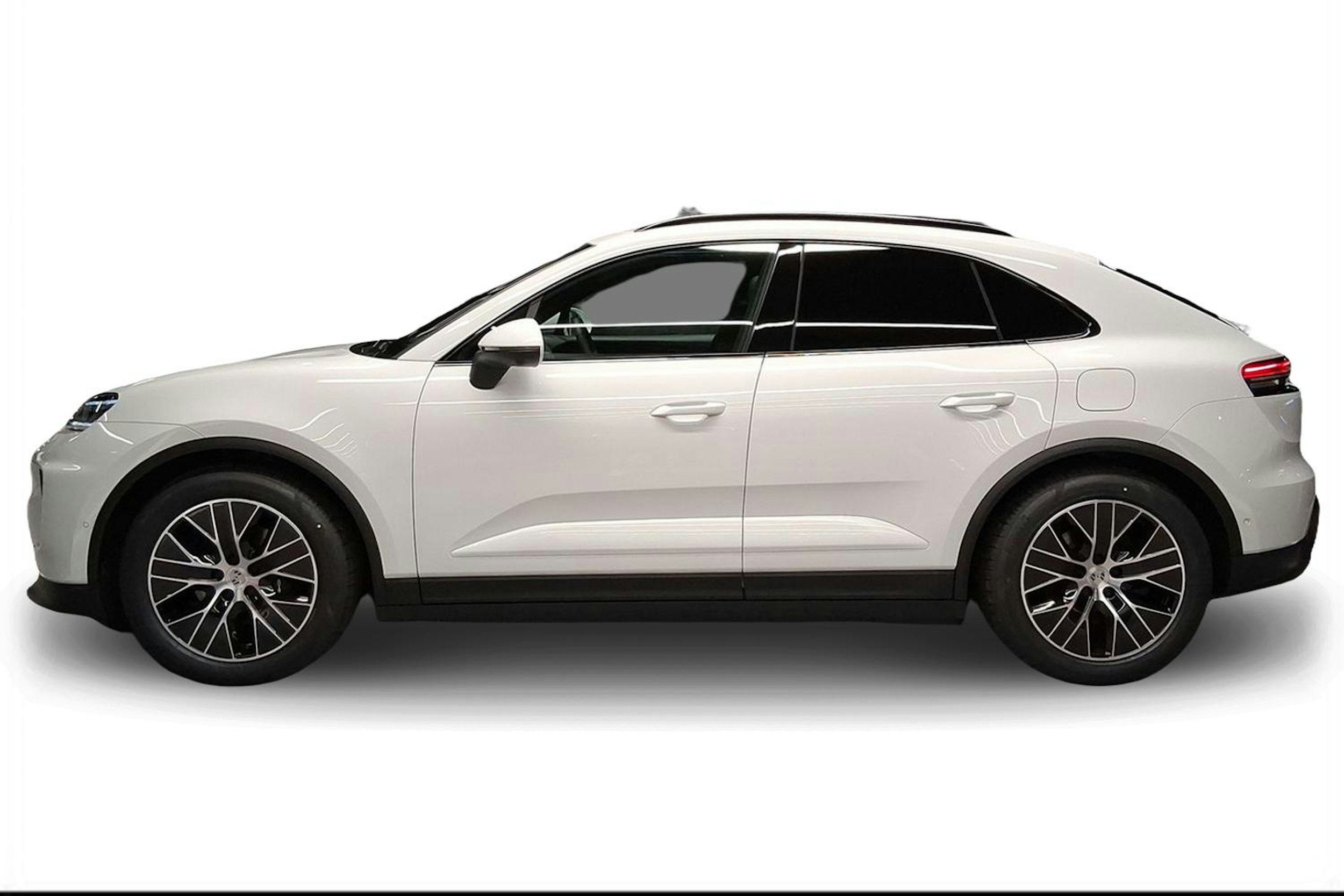 valkoinen Porsche Macan 2026 kuva 5.