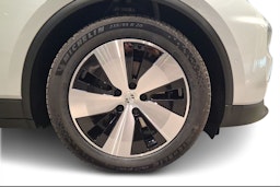 met. harmaa Porsche Macan 2026 kuva 9.