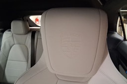 met. harmaa Porsche Macan 2026 kuva 13.