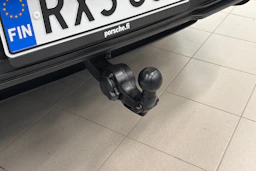 sininen Porsche Macan 2026 kuva 13.