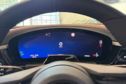 sininen Porsche Macan 2026 kuva 21.