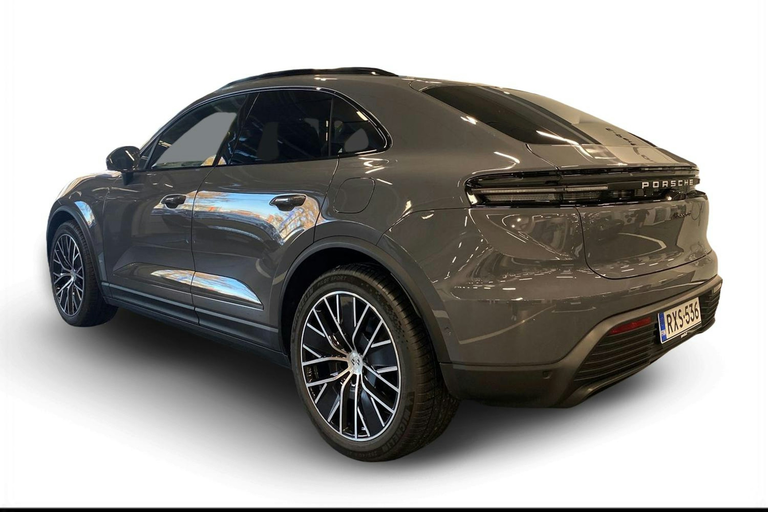 harmaa Porsche Macan 2026 kuva 2.
