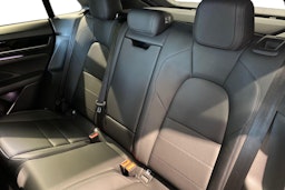 harmaa Porsche Macan 2026 kuva 8.