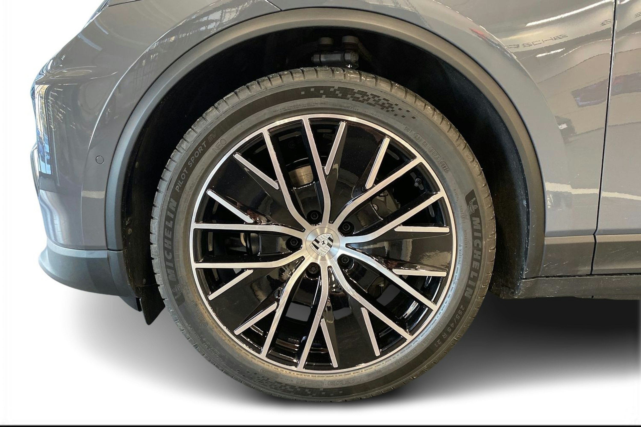 harmaa Porsche Macan 2026 kuva 9.