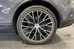 harmaa Porsche Macan 2026 kuva 10.