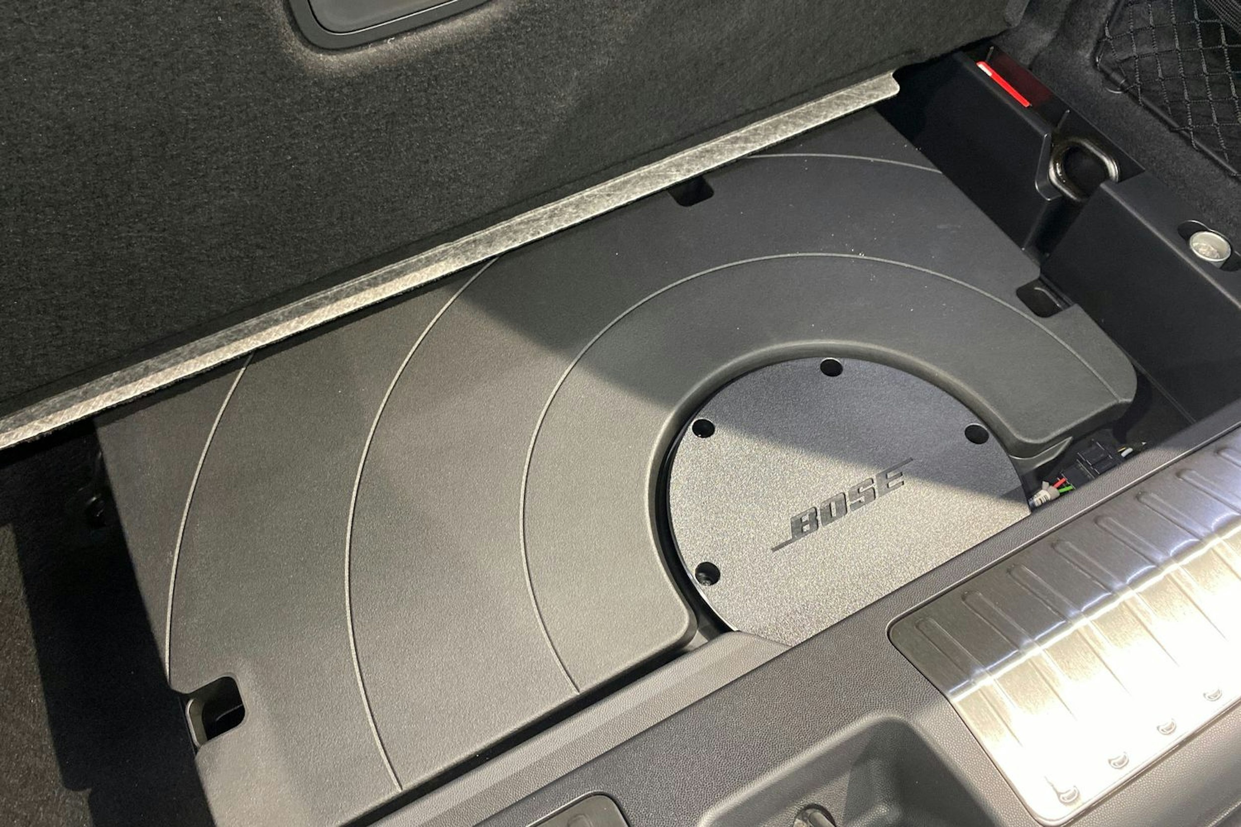 harmaa Porsche Macan 2026 kuva 17.