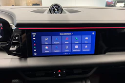 harmaa Porsche Macan 2026 kuva 21.