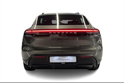 vihreä Porsche Macan 2026 kuva 3.