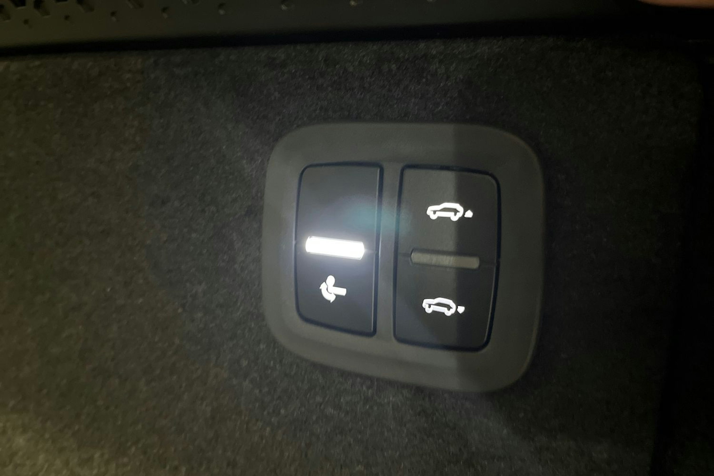 vihreä Porsche Macan 2026 kuva 27.