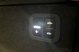 vihreä Porsche Macan 2026 kuva 27.