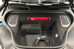 vihreä Porsche Macan 2026 kuva 29.