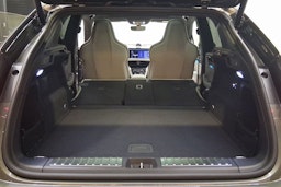 met. vihreä Porsche Macan 2026 kuva 26.