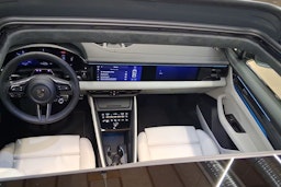 met. vihreä Porsche Macan 2026 kuva 31.