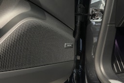 harmaa Porsche Macan 2026 kuva 15.