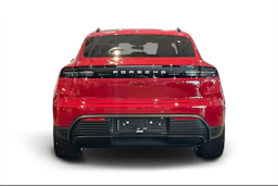 punainen Porsche Macan 2026 kuva 3.