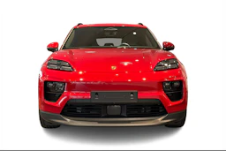 punainen Porsche Macan 2026 kuva 4.