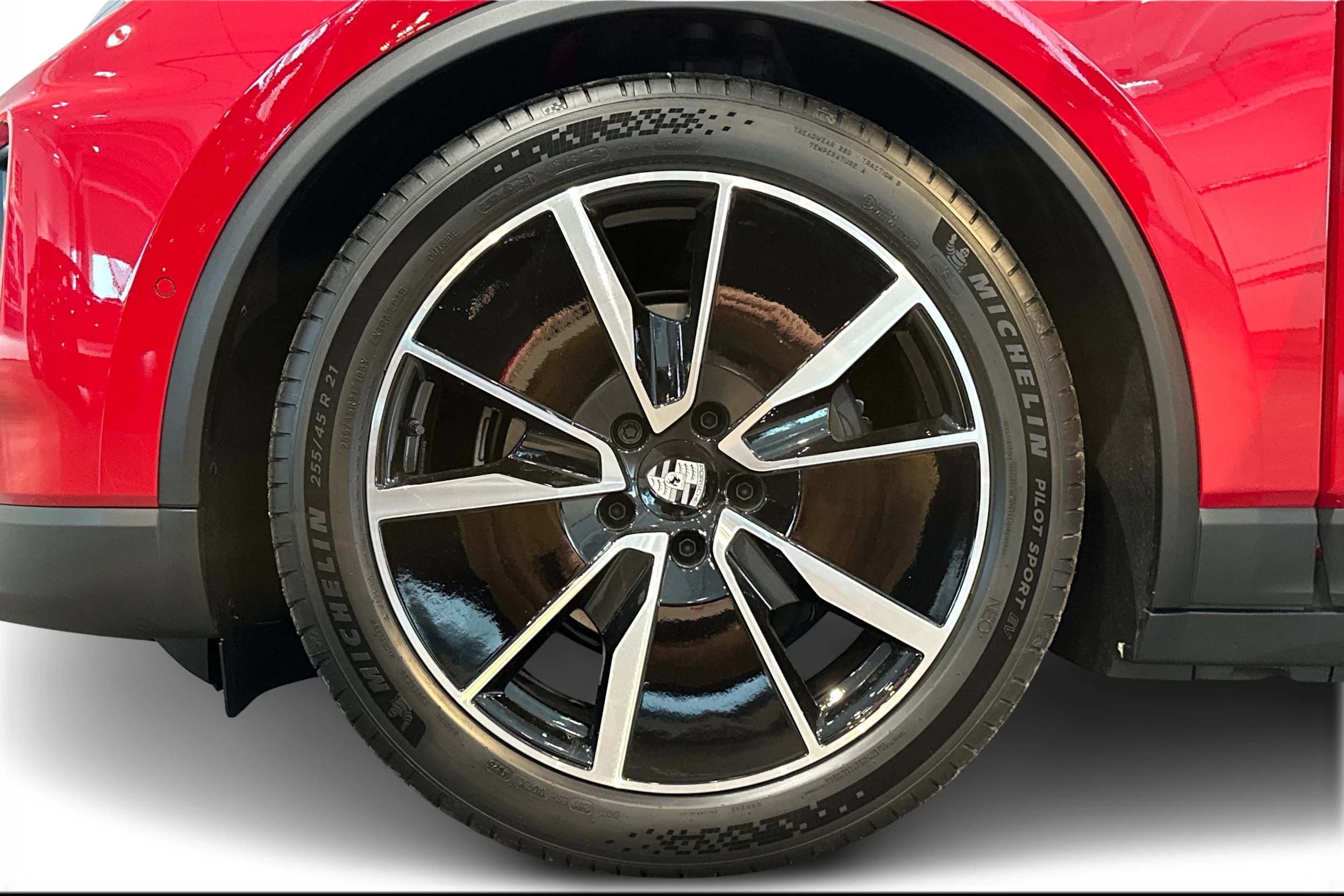 punainen Porsche Macan 2026 kuva 9.