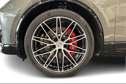vihreä Porsche Macan 2026 kuva 9.