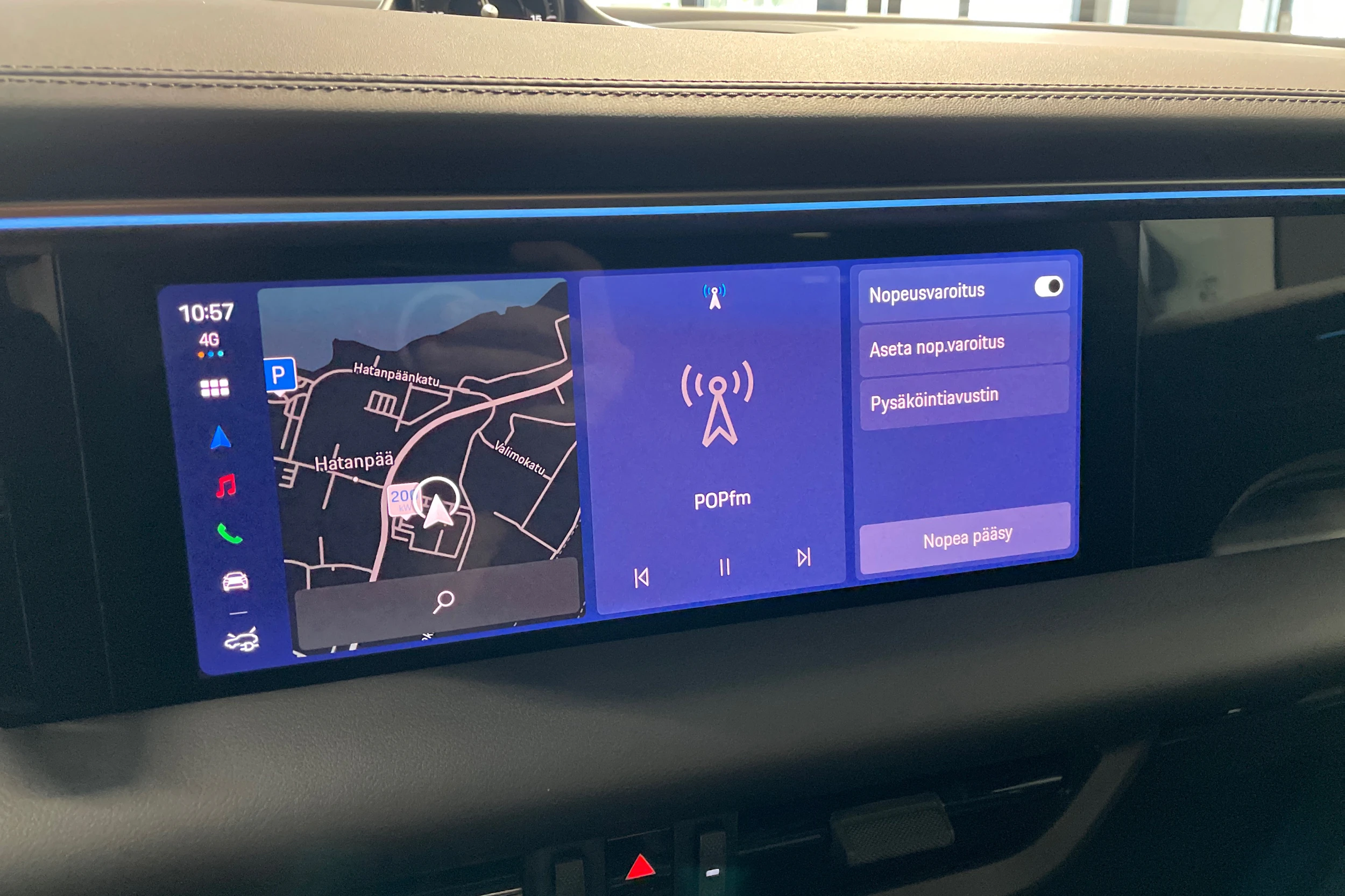vihreä Porsche Macan 2026 kuva 12.