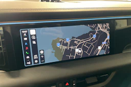 vihreä Porsche Macan 2026 kuva 13.