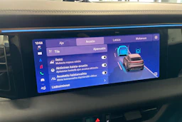 vihreä Porsche Macan 2026 kuva 16.