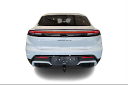 harmaa Porsche Macan 2026 kuva 3.