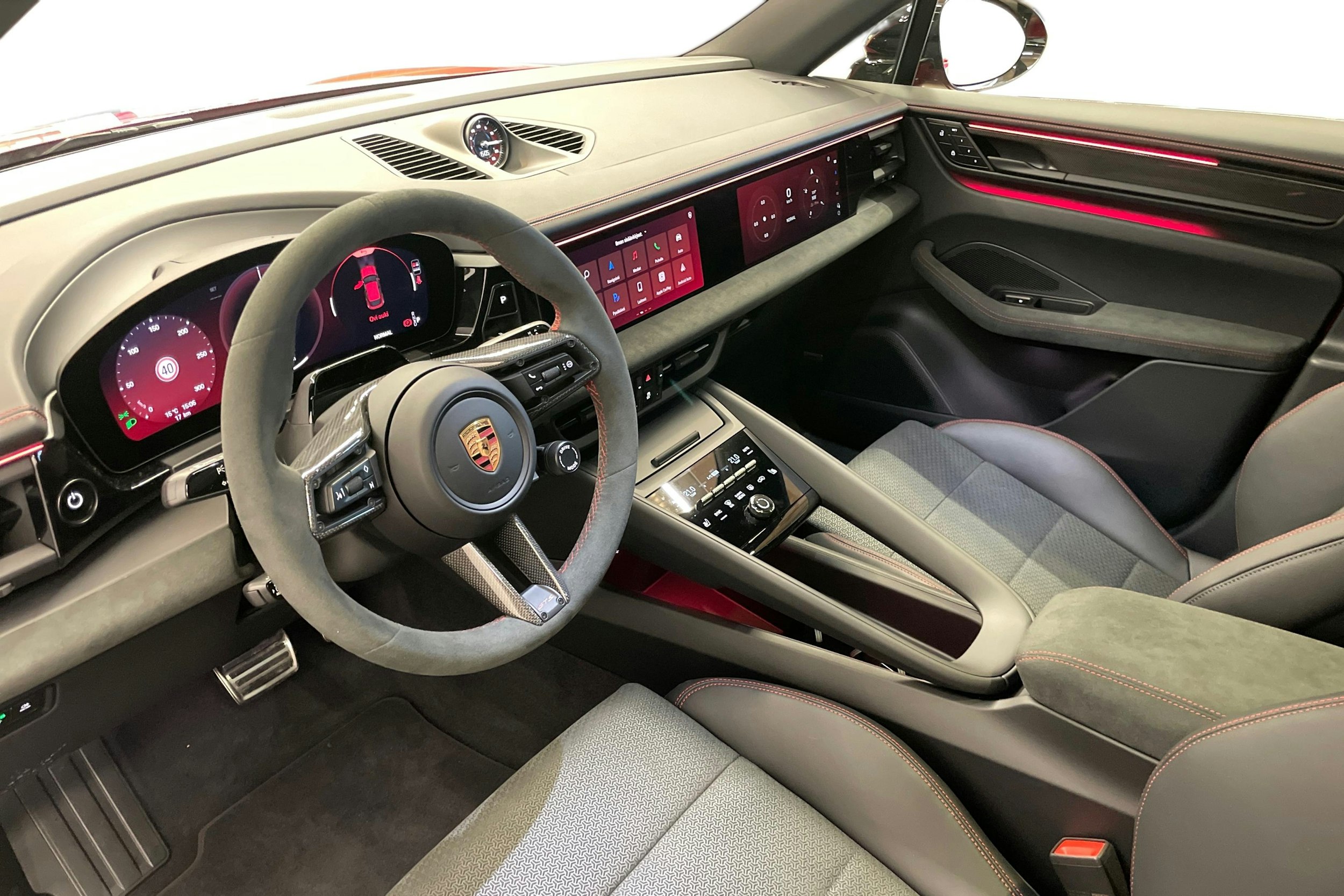 punainen Porsche Macan 2026 kuva 6.