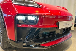 punainen Porsche Macan 2026 kuva 36.