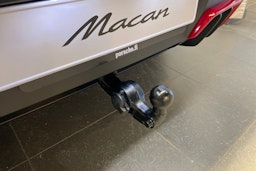 punainen Porsche Macan 2026 kuva 42.